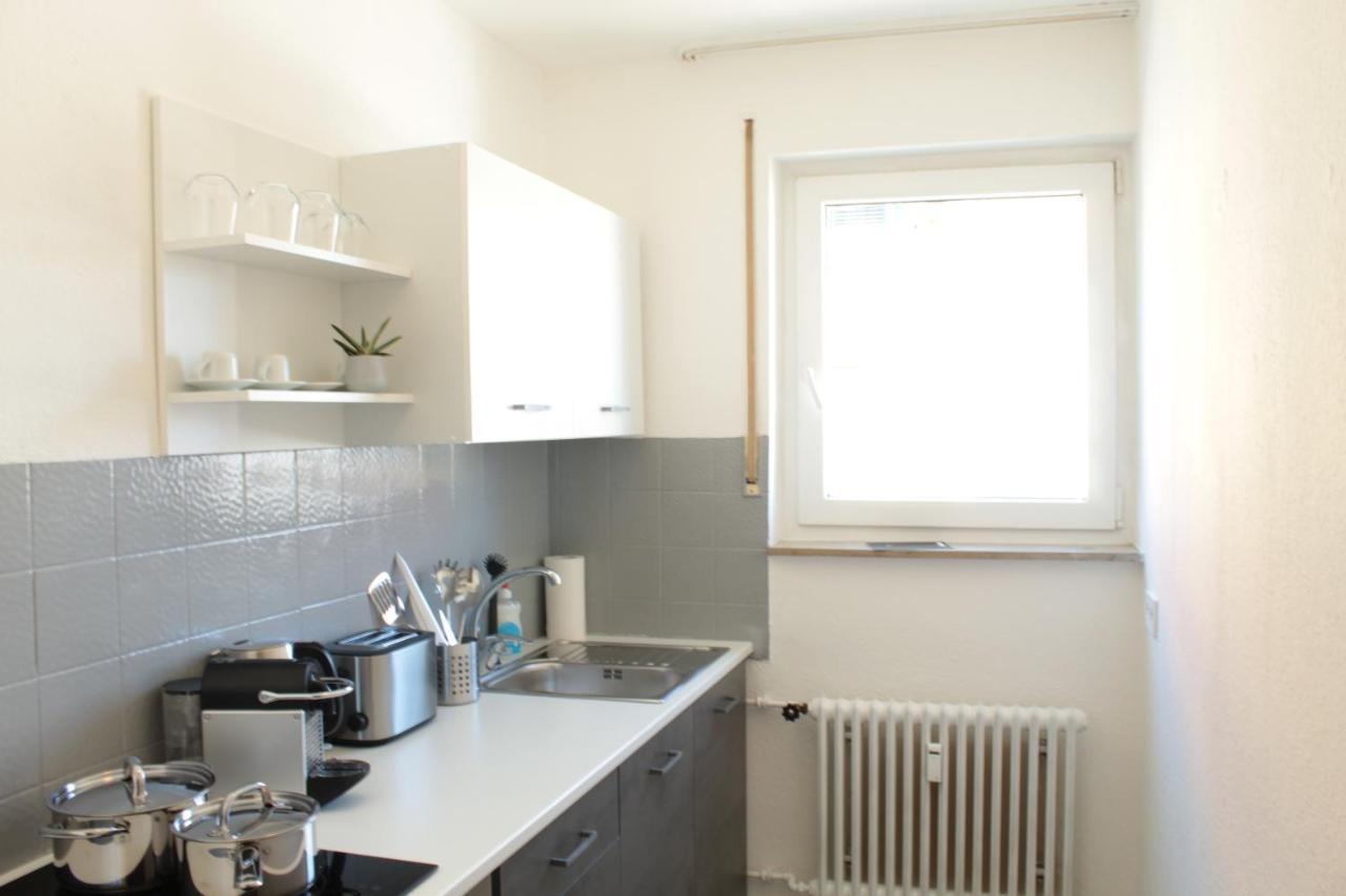 Zentral. Stylisch. Balkon & Parkplatz. Netflix Apartment Holzgerlingen Bagian luar foto