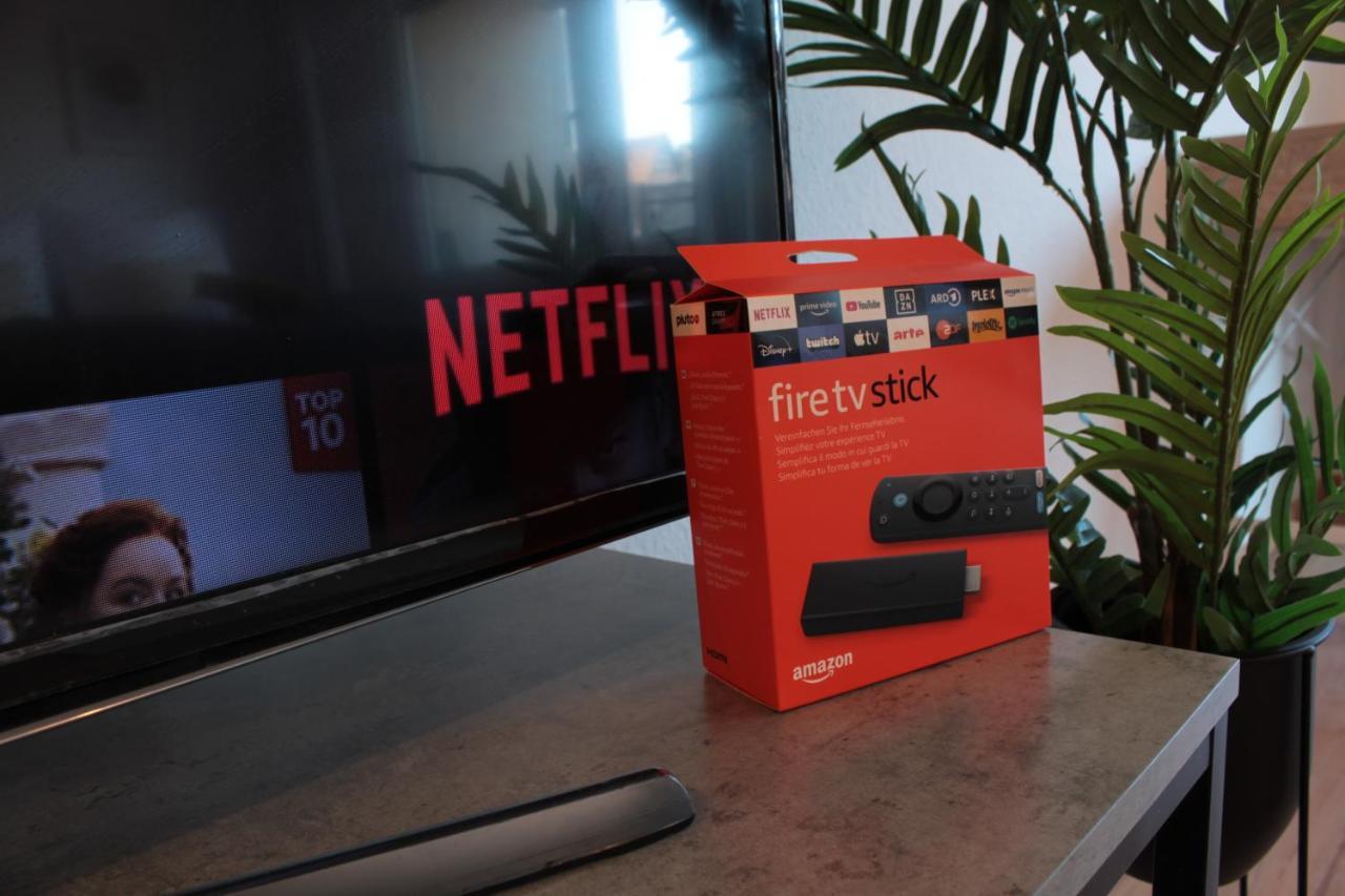 Zentral. Stylisch. Balkon & Parkplatz. Netflix Apartment Holzgerlingen Bagian luar foto