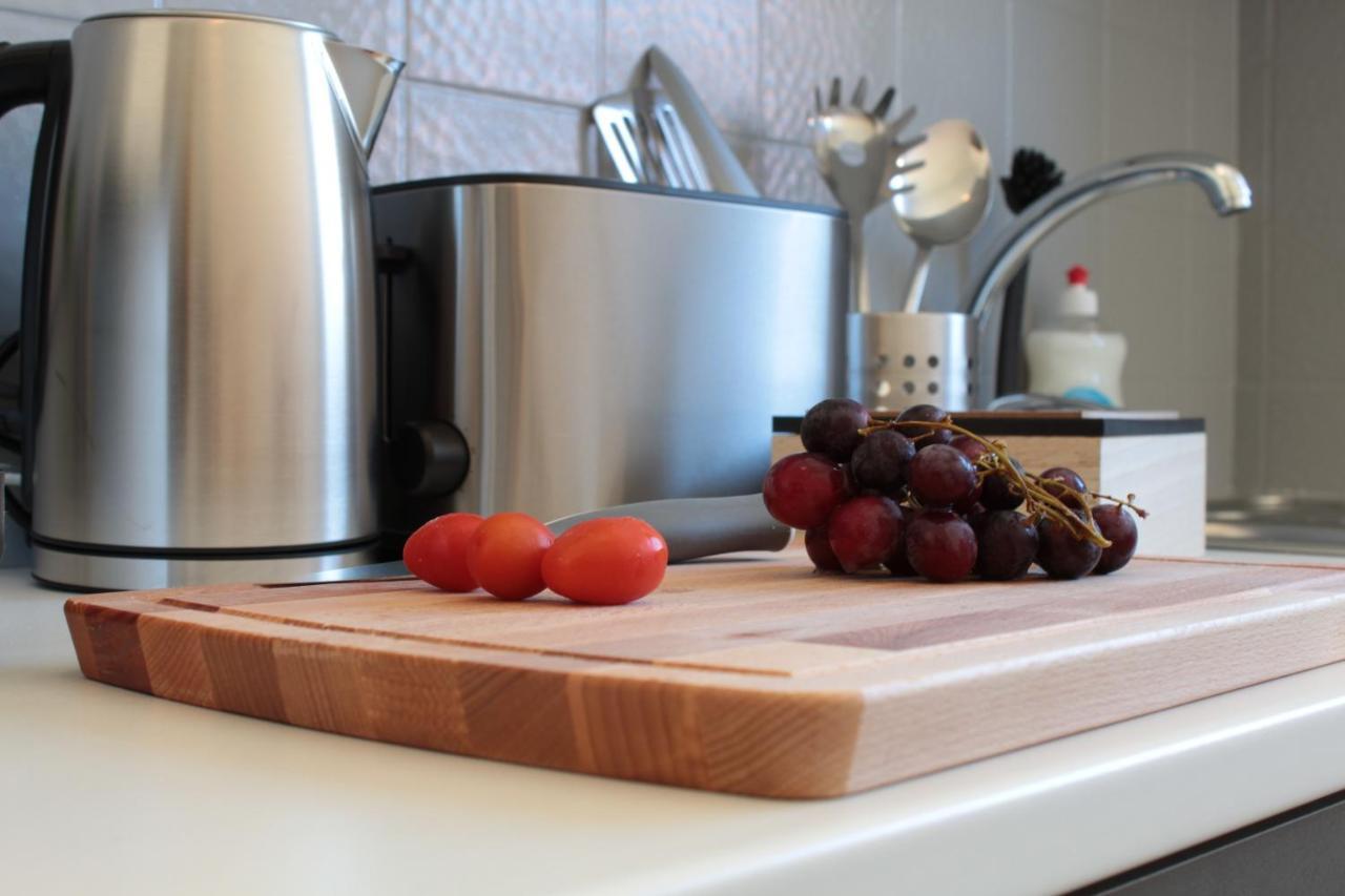 Zentral. Stylisch. Balkon & Parkplatz. Netflix Apartment Holzgerlingen Bagian luar foto